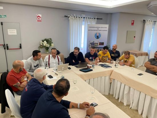 José María Borrego, coordinador de Zona Andaluza, informando sobre el encuentro de Madrid