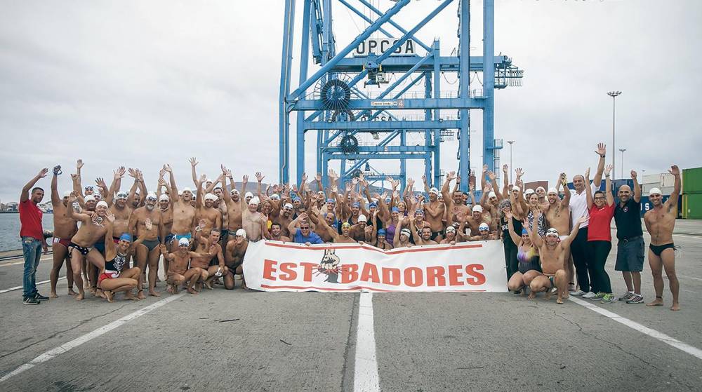 Los estibadores de Las Palmas organizan una travesía de natación solidaria para recordar a Belén María