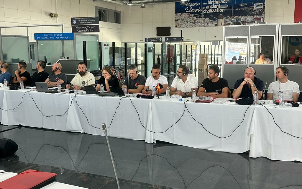 Asamblea de EDC en el puerto de Pireo, Grecia