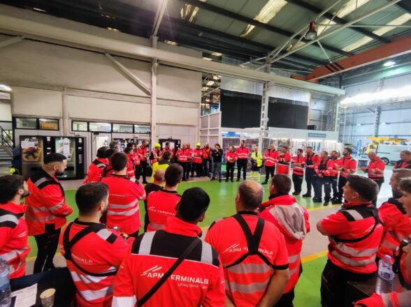 Coordinadora USTP y APM Terminals Barcelona alcanzan un acuerdo y se desconvoca la huelga prevista para el 13 de noviembre