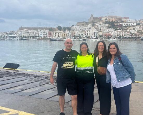 Coordinadora celebra el triunfo en las elecciones sindicales de Balearia Eurolíneas Marítimas en el puerto de Ibiza