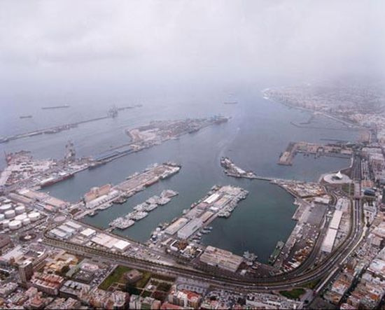 La estiba del puerto de Las Palmas asume las labores del departamento de Space de la empresa OPCSA y subroga a su personal