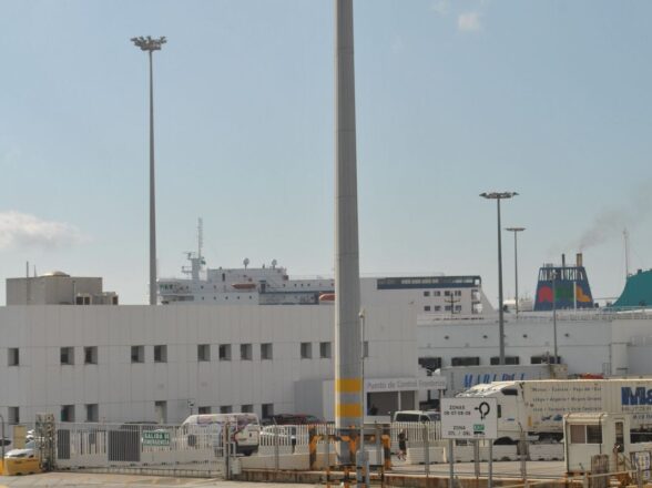Nueva reunión sin acuerdo en el sector de las agencias marítimas de Cádiz 