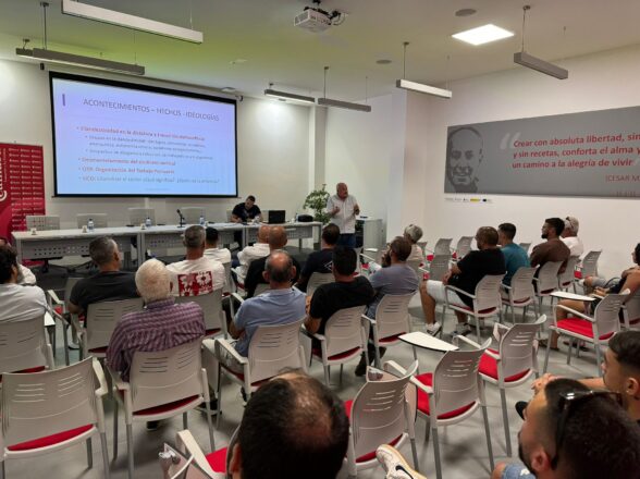 Coordinadora difunde con los compañeros de Lanzarote y Fuerteventura la historia y legado de la organización