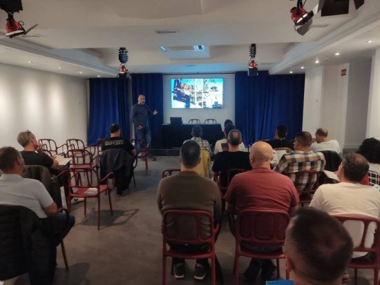 Jornada Técnica de Prevención, abordando temas sobre la normativa de maquinaria en los puertos