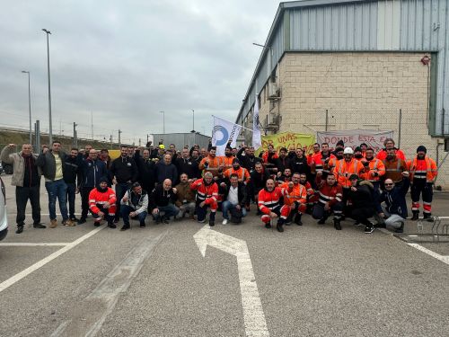 Los trabajadores de Kalmar Valencia siguen en lucha ante el inmovilismo de la empresa