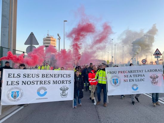 Los trabajadores de TEPSA en el puerto de Barcelona irán a la huelga a partir del 31 de marzo