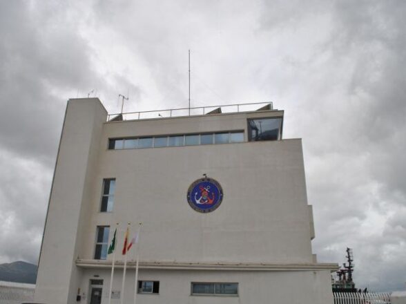 Preacuerdo entre la plantilla de radio y la Corporación de Prácticos del puerto de Algeciras 