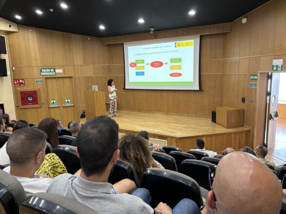 Fructífero encuentro entre funcionarios de los departamentos del Puesto de Control Fronterizo del Puerto de Algeciras