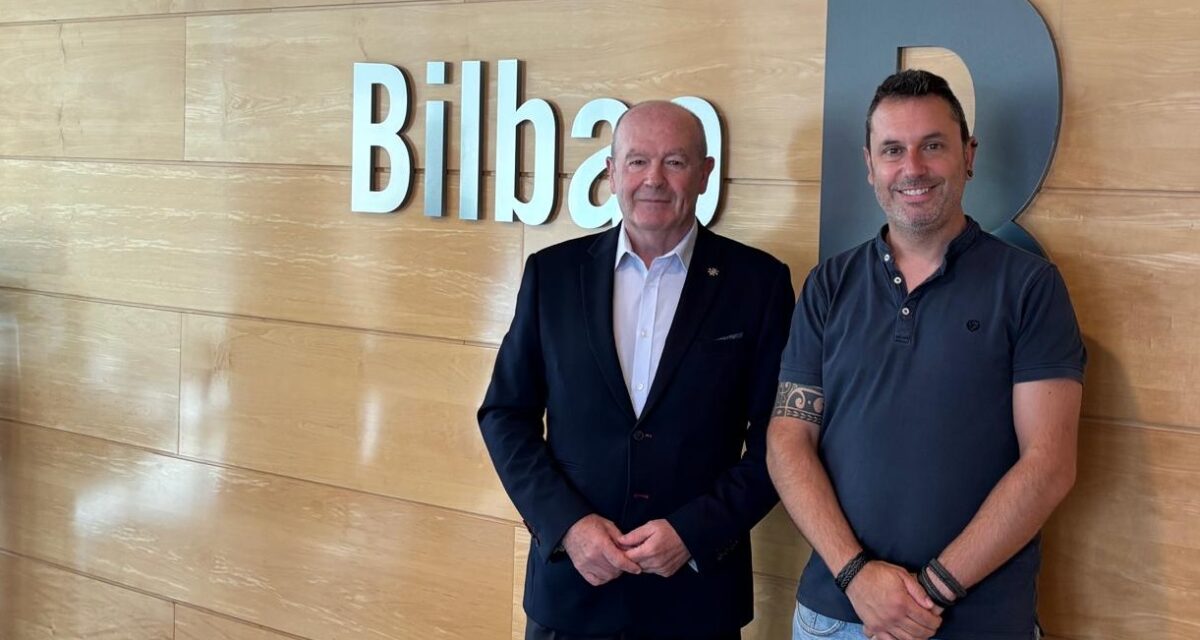 El presidente de la Autoridad Portuaria de Bilbao recibe al nuevo coordinador general de Coordinadora Estatal de Trabajadores de los Puertos