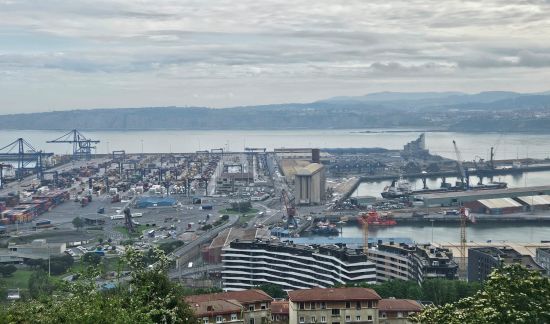Los trabajadores de Bergé Marítima en los puertos de Bilbao, Barcelona, Avilés y Gijón presentan preaviso de huelga en contra de la precarización de los puestos de trabajo