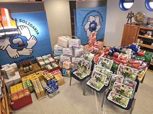 Coordinadora Solidaria de Algeciras reparte alimentos y productos básicos a 120 familias