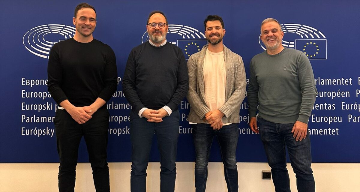 Coordinadora se reúne con el eurodiputado César Luena