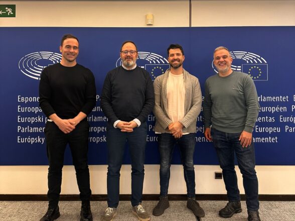 Coordinadora se reúne con el eurodiputado César Luena