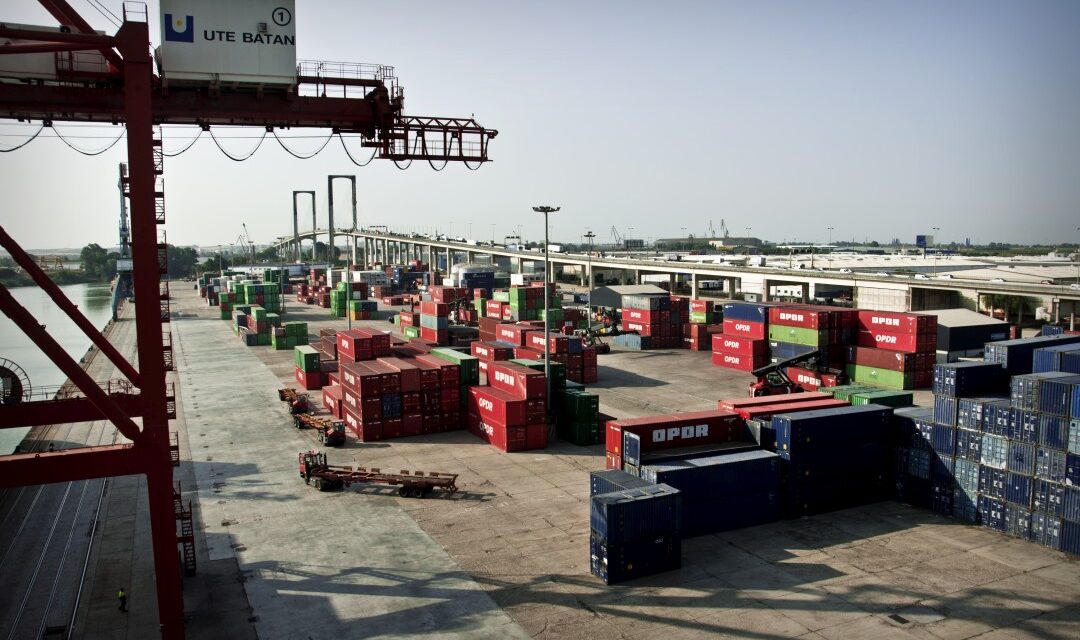 Coordinadora impulsa la subrogación del 100% de la plantilla de estibadores en el Puerto de Sevilla tras más de tres años de negociación