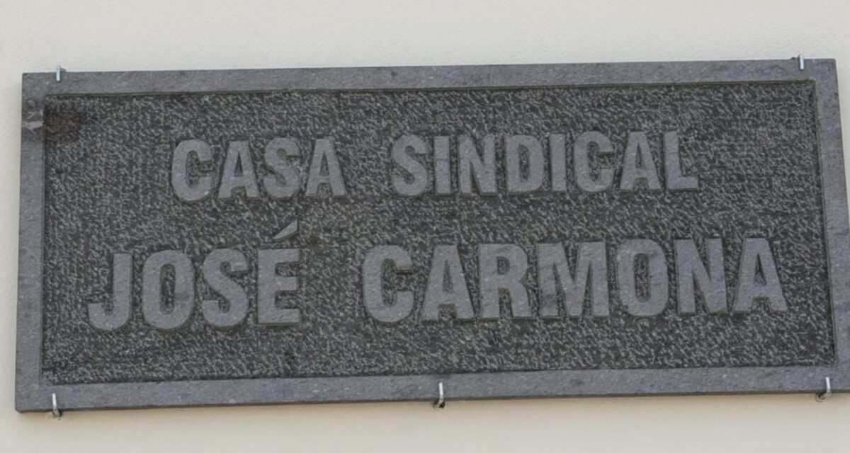 Los estibadores de la Zona Canaria dedican la casa sindical de Fuerteventura a José Carmona