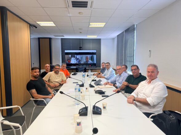 Constituida la mesa de negociación del convenio colectivo de la estiba en el Puerto de Castellón