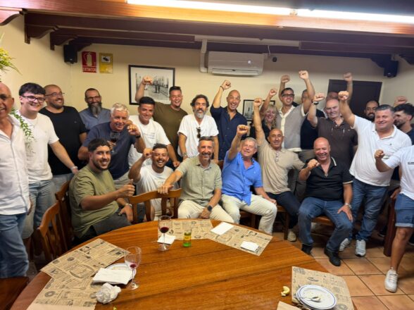 Coordinadora acompaña a Miguel Ángel Betancort en su jubilación tras 22 años como delegado en el Puerto de Arrecife