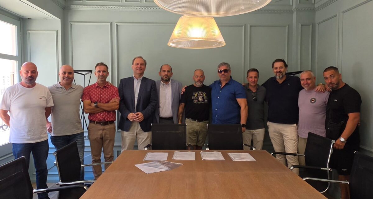 Coordinadora y ACEMAR firman el primer Convenio Sectorial de la Estiba del Puerto de Málaga